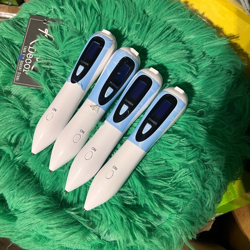 Lot of 4 mole, wart remover pens PENS ONLY